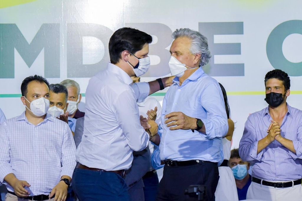 Caiado anuncia Daniel Vilela pré-candidato a vice-governador nas eleições de 2022 e diz que aliança do DEM com MDB foi “o maior presente que eu poderia ganhar” no dia que antecede aniversário