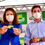 Programa Mães de Goiás entrega 527 cartões no Norte goiano