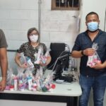 Hugo recebe doação de 300 kits de higiene para pacientes