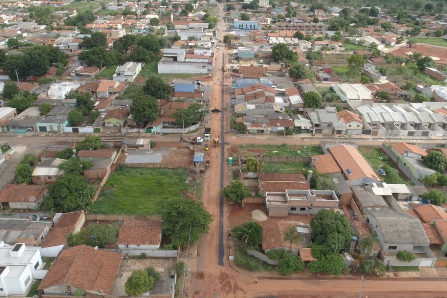 Obras levam rede de esgoto a mais sete bairros de Aparecida