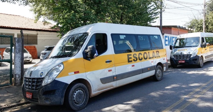 Detran vistoria transporte escolar de Luziânia