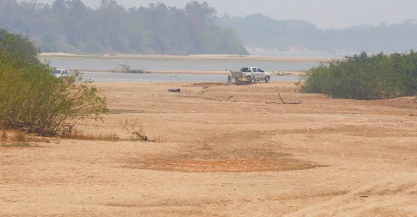 Águas do rio Araguaia somem em alguns canaisA seca no Araguaia chega ao extremo neste ano e é o retrato da combinação fatal entre o desmatamento, assoreamento, degradação de nascentes, uso irregular da água e o consequente desequilíbrio ambiental