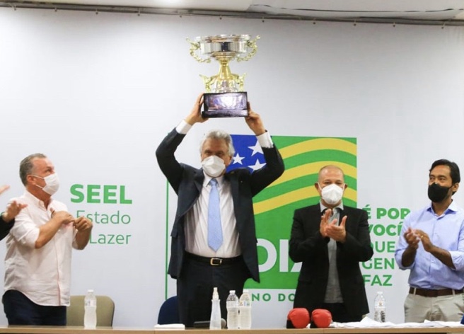 Caiado participa da 1ª capacitação de professores do Construindo Campeões