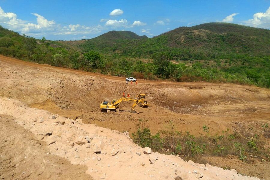 Governo pavimenta trecho da GO-132, entre Minaçu e Colinas do Sul