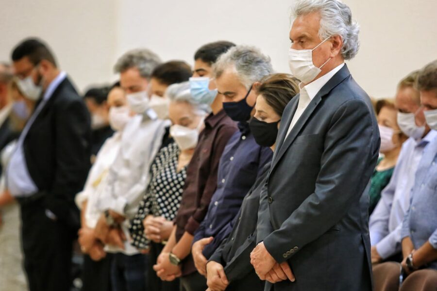 “Iris não faz parte da história, ele fez a história”, destaca Caiado no culto memorial em ação de graças