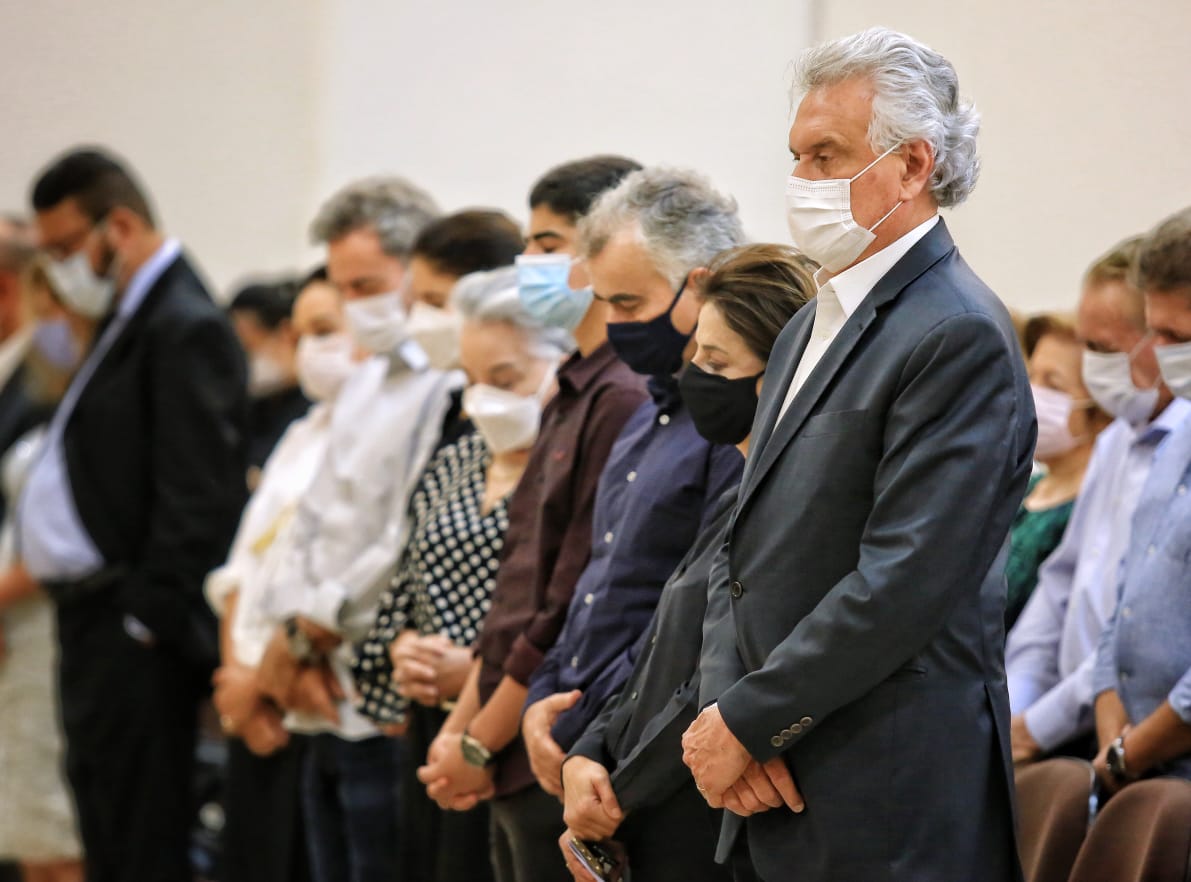 “Iris não faz parte da história, ele fez a história”, destaca Caiado no culto memorial em ação de graças