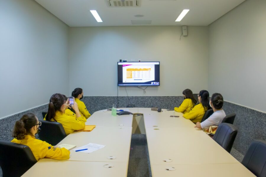 Profissionais do Crer participam de capacitação para tratamento de doença rara