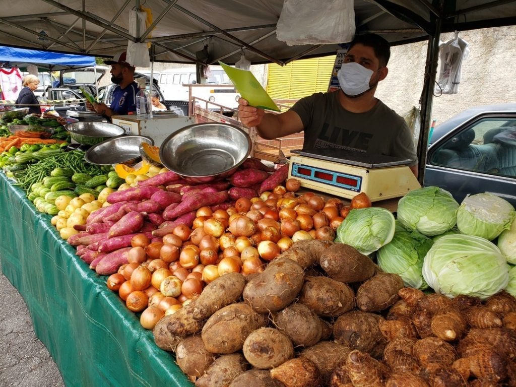 Emater: feiras livres permitem que agricultor familiar coloque produtos no mercado a preços justos