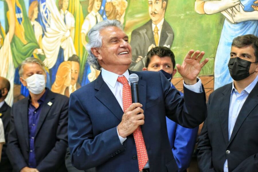 Educação inaugura novo hall com homenagem a 70 ex-secretários