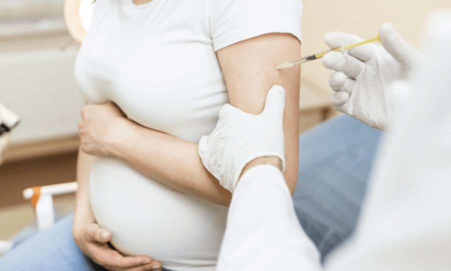 Maternidade alerta gestantes para importância das vacinas