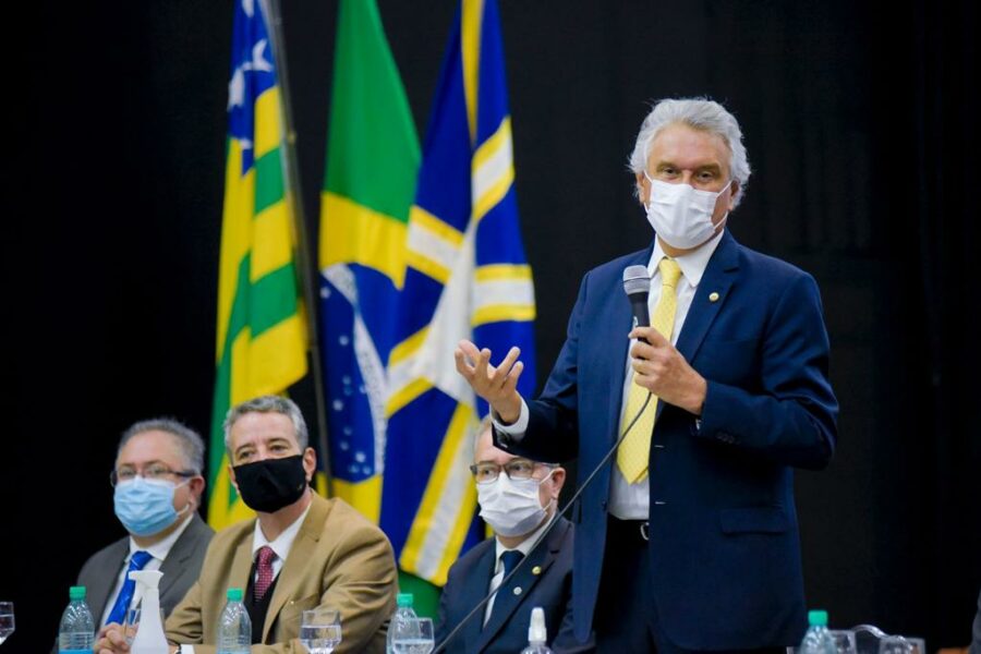 Caiado participa da abertura do 2º Congresso Brasileiro de Direito Religioso