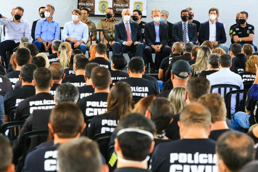 Nova lei garante aposentadoria especial a policiais civis de Goiás