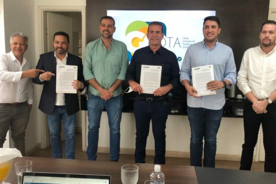 Assinado contrato para construção de outlets em três cidades