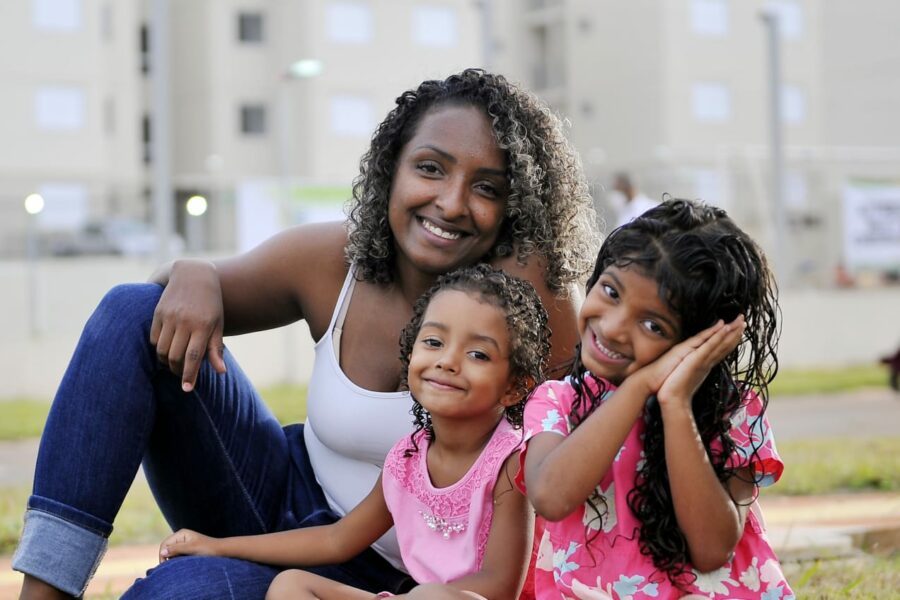 Governo entrega apartamentos a 208 famílias, no residencial Agenor Modesto