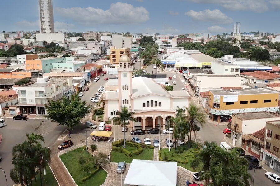 Caiado participa das comemorações do aniversário de Luziânia, nesta segunda (13)