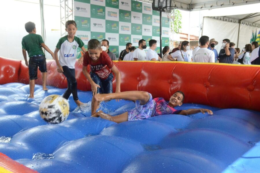 Seel leva esporte e lazer para Aparecida de Goiânia, durante Mutirão Iris Rezende