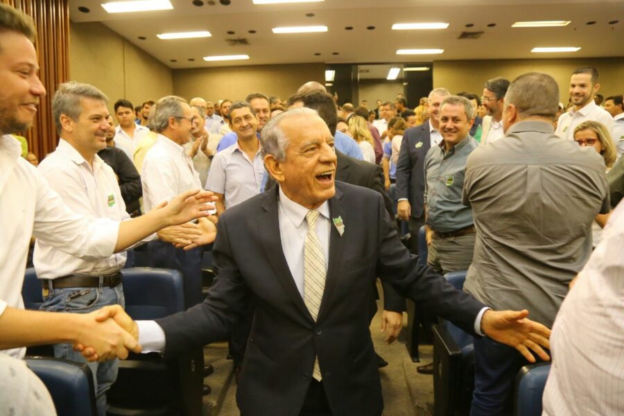 Tributo a Iris Rezende homenageia ex-governador, no dia que completaria 88 anos