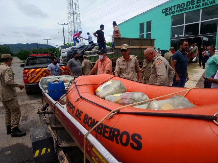 Bombeiros reforçam equipes especializadas no Nordeste do Estado