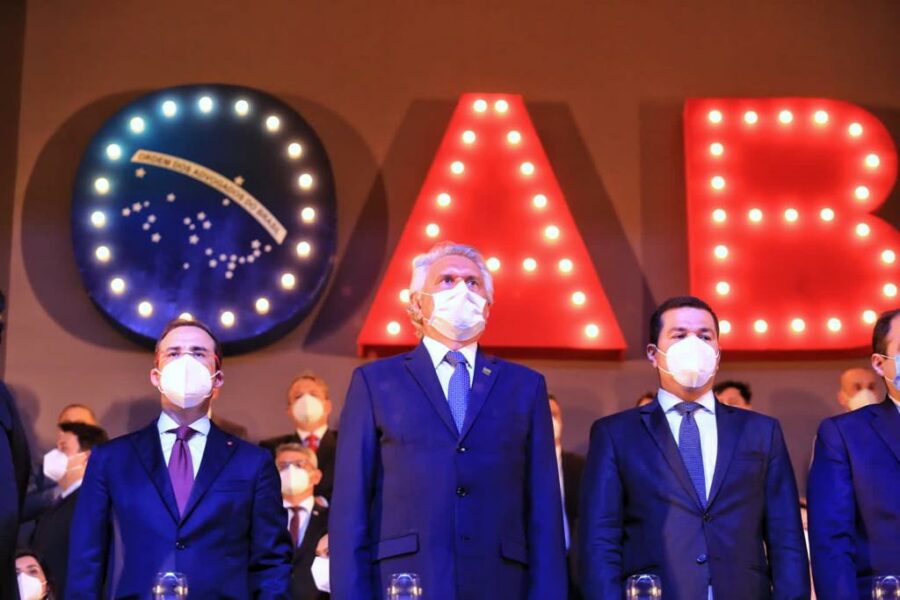 “Seremos parceiros em todos os momentos”, diz Caiado durante posse da diretoria da OAB-GO