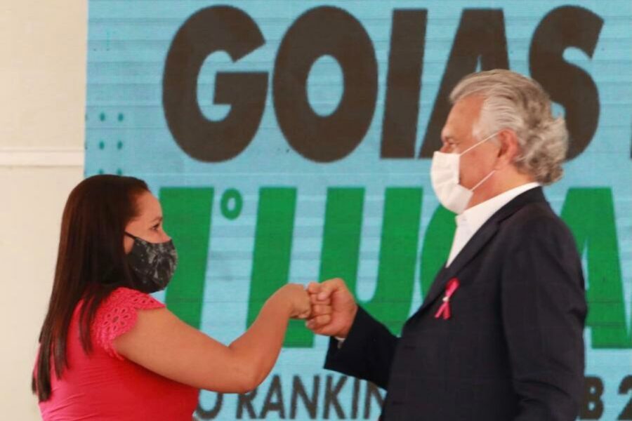 Seduc paga mais de R$ 78 mi em diferenças salariais a 50 mil servidores