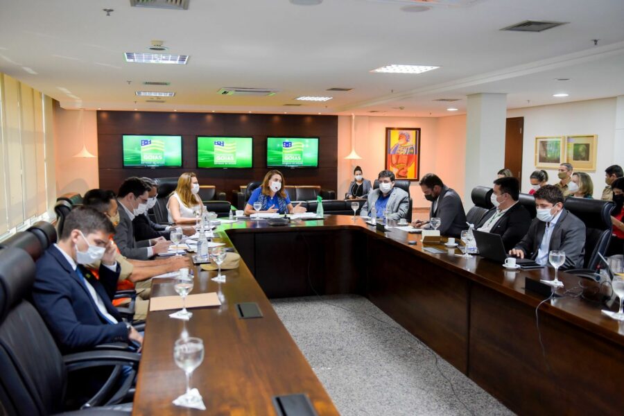 Gracinha se reúne com prefeitos de municípios afetados pelas chuvas