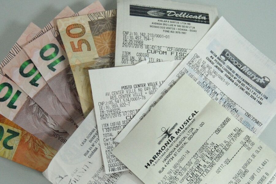 Goiás bate recorde com emissão de 984,6 milhões de notas fiscais, em 2021