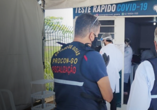 Procon autua empresas por preços abusivos dos testes de Covid-19