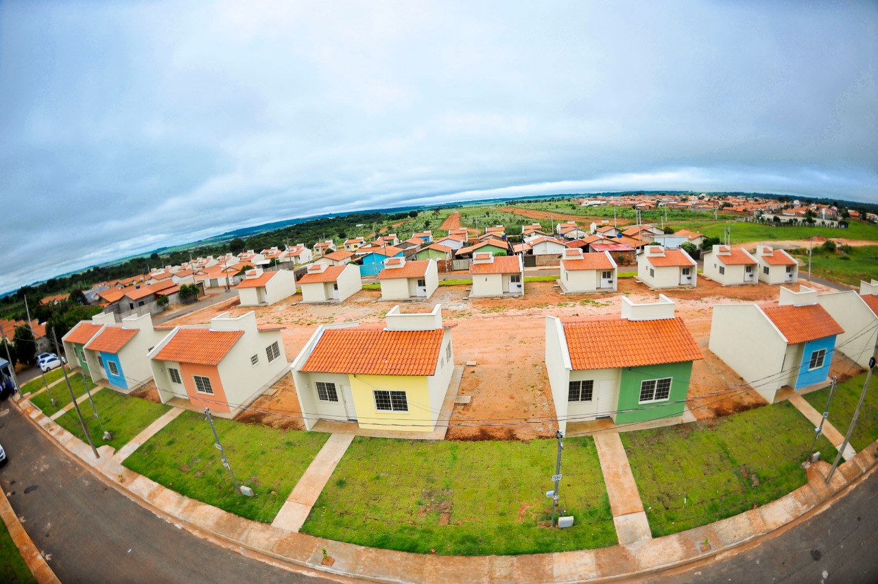 Iniciada construção de 1,2 mil casas a custo zero para famílias de baixa renda