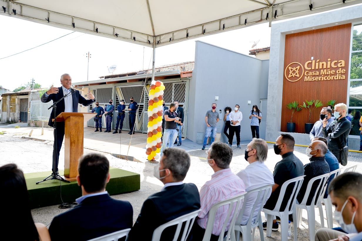 Caiado  participa da inauguração da nova sede da Casa Mãe de Misericórdia