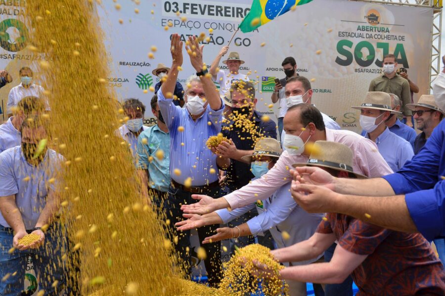 Em Catalão, Caiado aposta em números recordes na abertura da colheita de soja