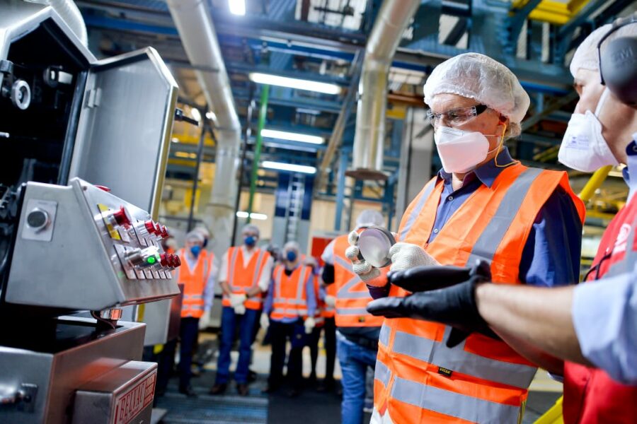 Goiás ocupa 2º lugar no crescimento industrial em dezembro