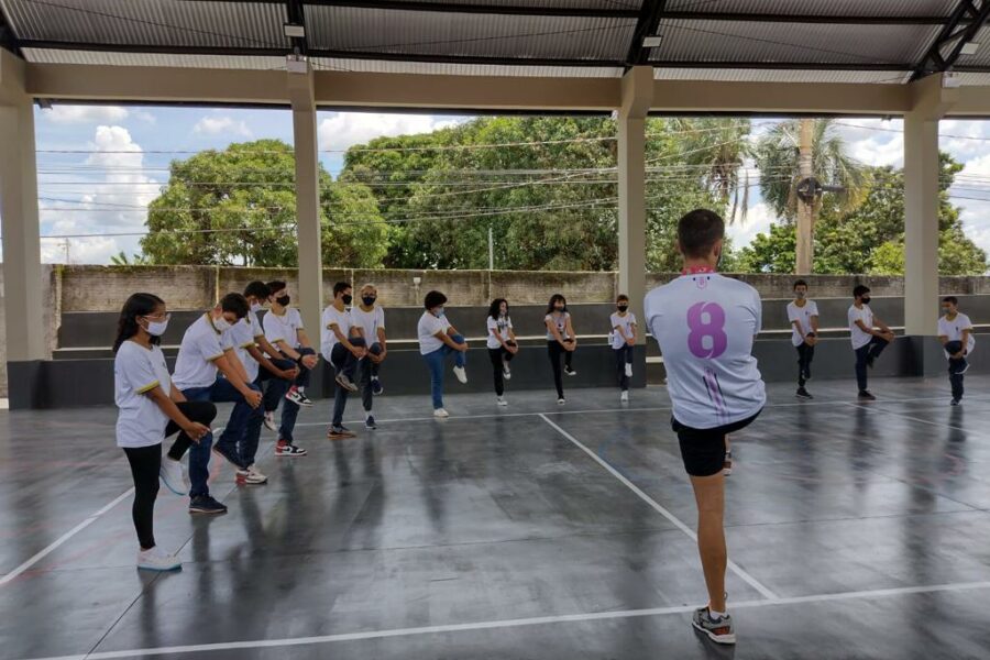 Em Aparecida de Goiânia, finalizadas obras de três quadras esportivas em escolas estaduais