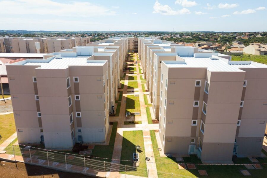 Governo entrega mais 416 apartamentos no Residencial Porto Dourado, em Goiânia