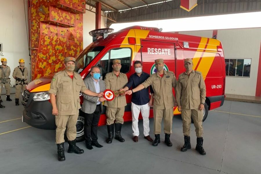 Bombeiros recebem nova viatura de resgate para atender Anápolis e região