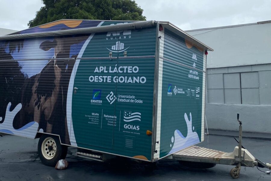 Arranjo produtivo em São Luís de Montes Belos recebe veículos