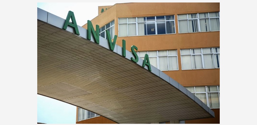 Anvisa alerta que 50 Ervas Emagrecedor está proibido no Brasil