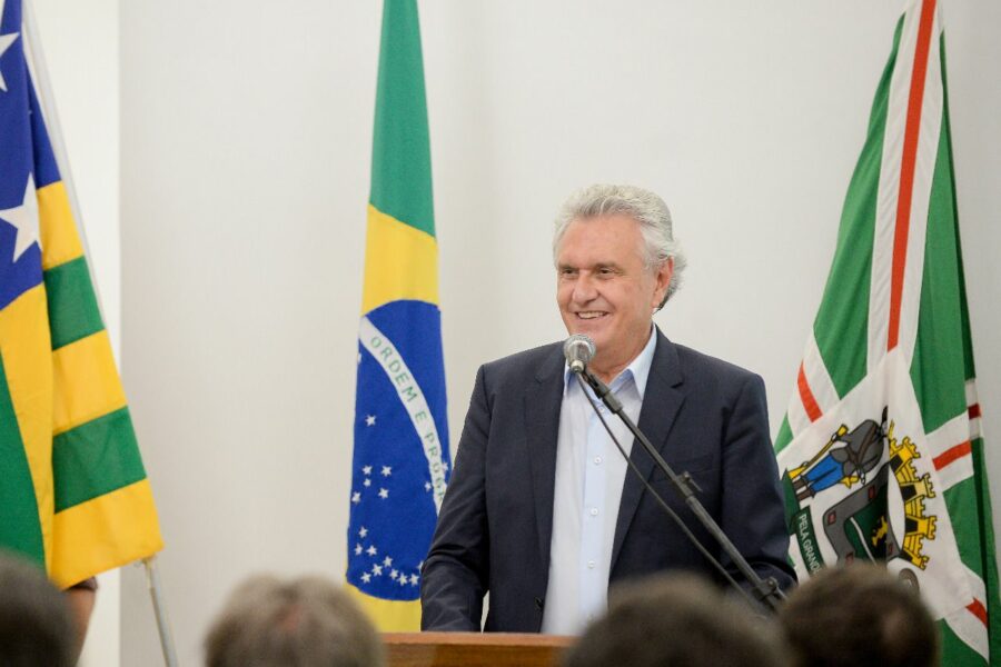 Ao vivo: Caiado concede entrevista coletiva sobre o reajuste salarial dos servidores