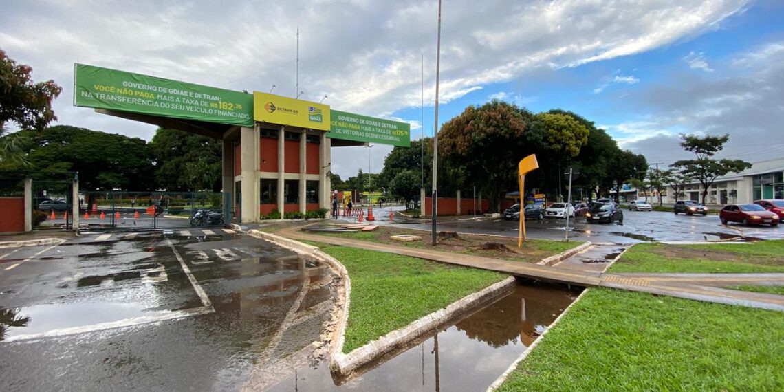 Em Goiás, usuários agora podem escolher empresa de vistoria veicular