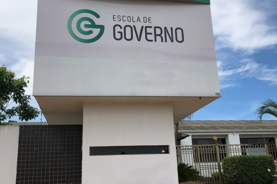 Lançado o 1º curso de especialização para servidores conduzido pela Escola de Governo