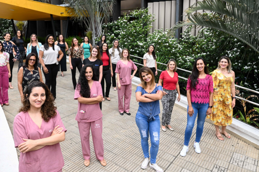 HGG faz exposição fotográfica com colaboradoras da unidade como modelos