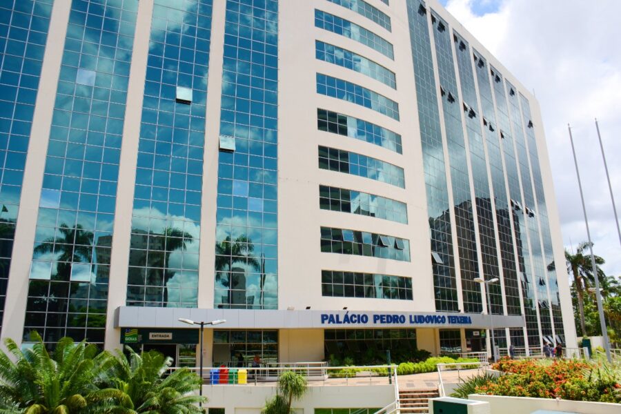 Governo de Goiás publica, nesta segunda (28), edital para seleção de estagiários