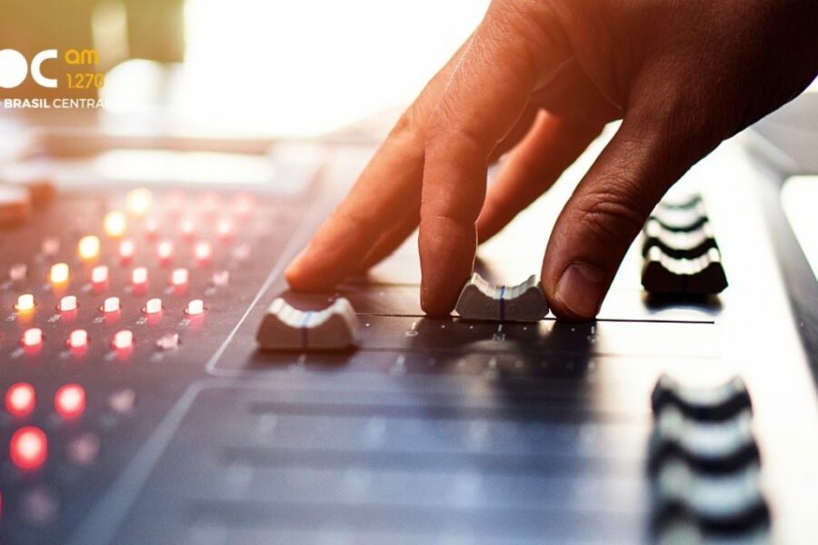 Caiado inaugura reforma de estúdios da RBC AM