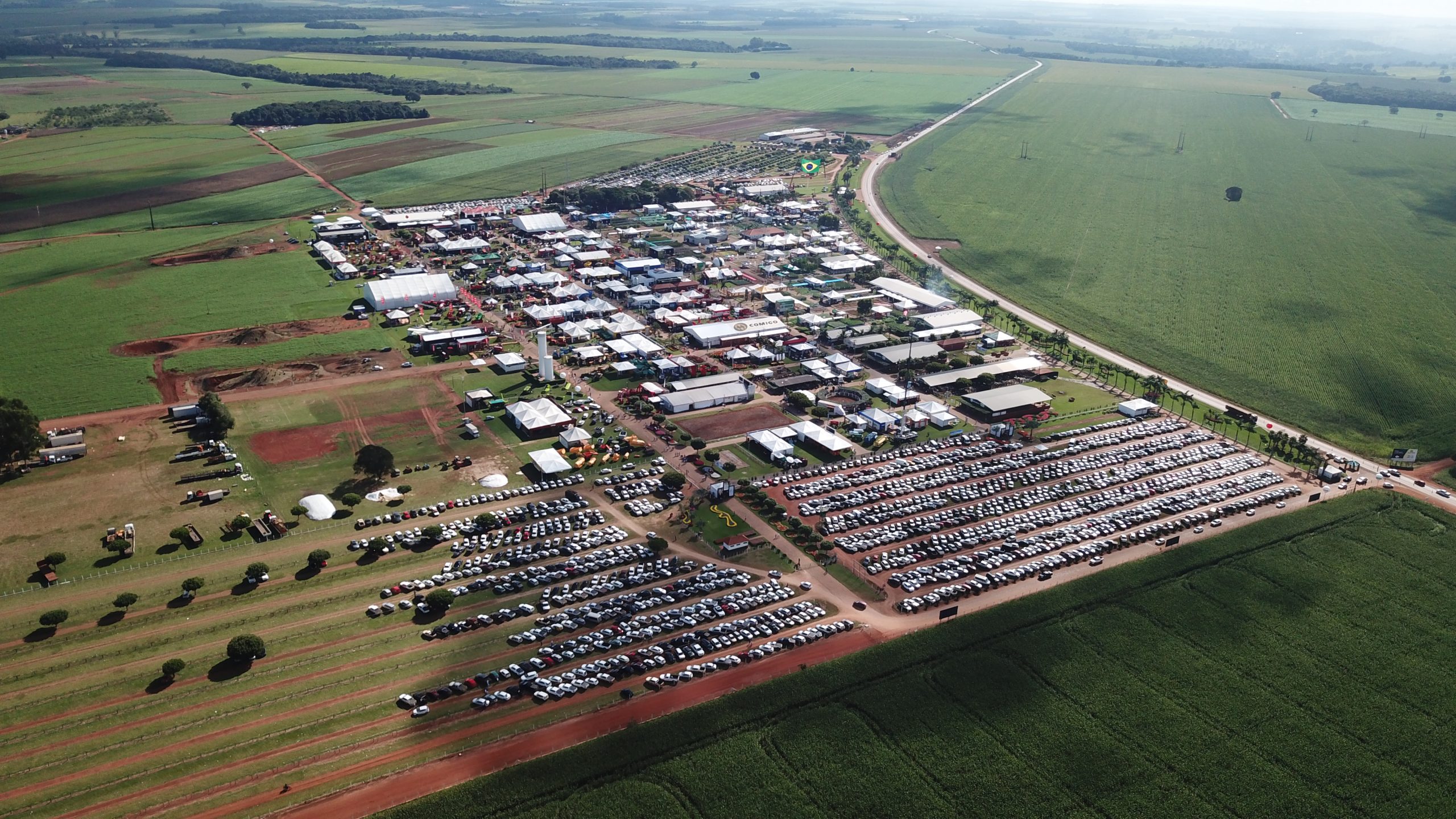 Tecnoshow: Seapa discute bioinsumos, proteína animal e conectividade rural