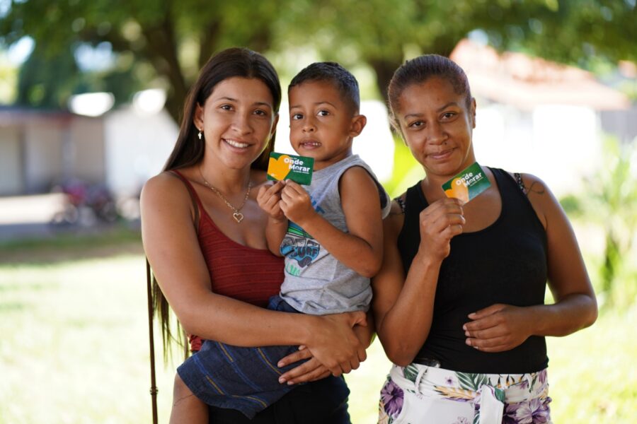 Agehab entrega cartões do Aluguel Social em Jataí e Rio Verde, nesta sexta, 29