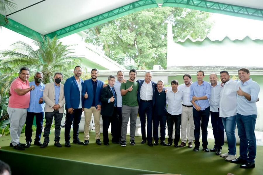 Com sétimo encontro, Caiado atinge marca de mil vereadores recebidos