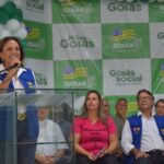 Gracinha Caiado entrega cartões do Mães de Goiás e benefícios em Abadia de Goiás