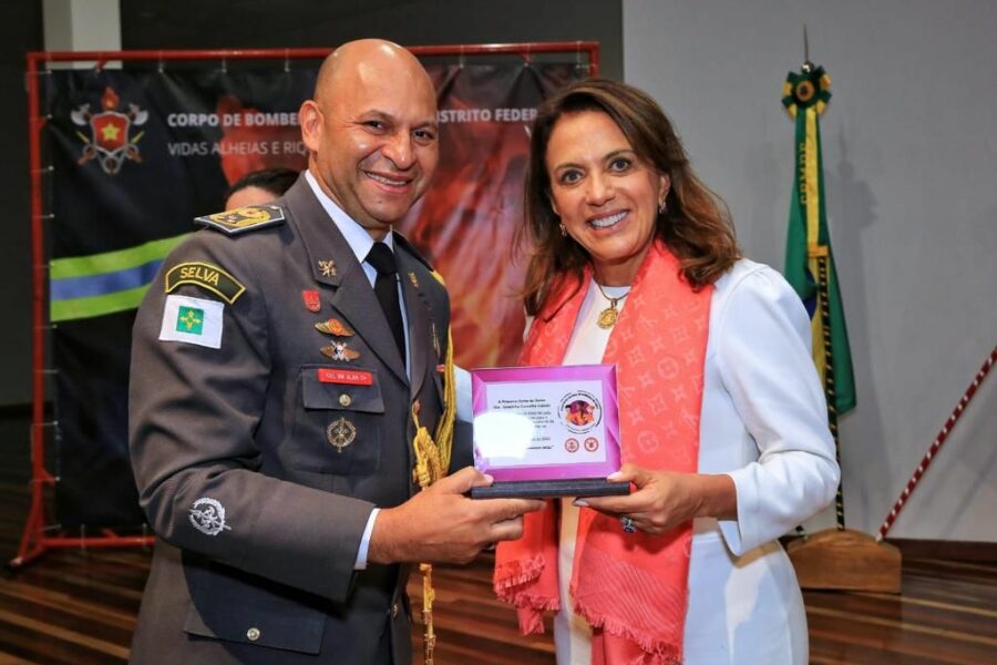 ENBOM homenageia Gracinha Caiado em solenidade nacional