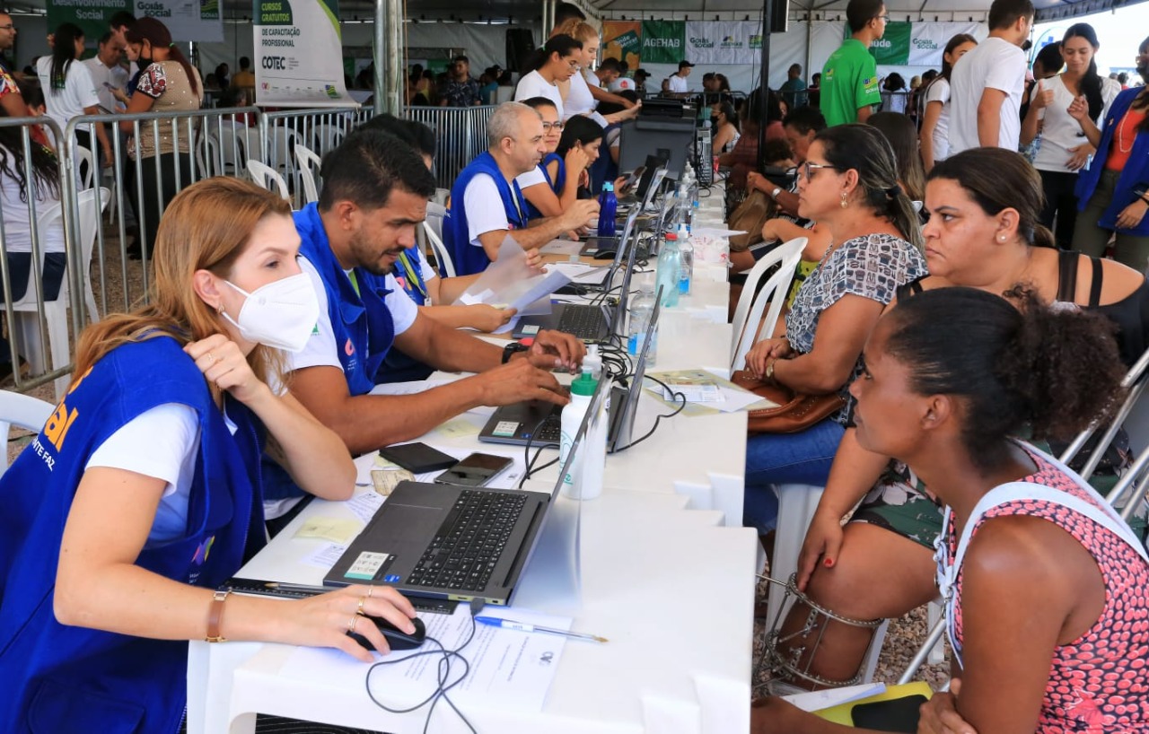 Seapa e parceiros levam serviços na 2ª edição do Goiás Social