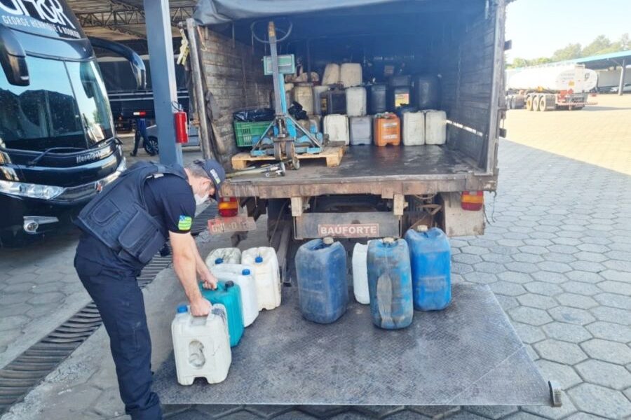 Operação Sangria: Polícia Civil apreende 10 toneladas de combustíveis furtados