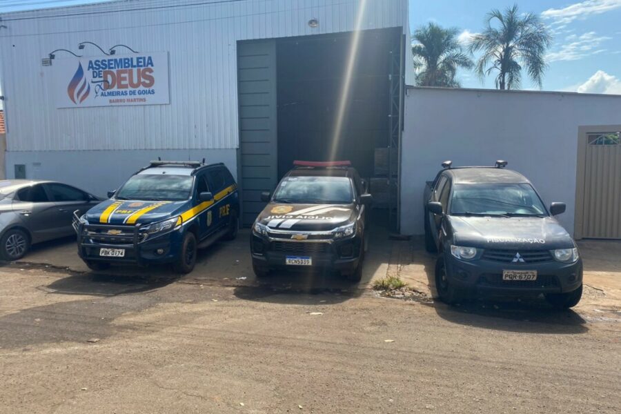 Polícia desmantela quadrilha que roubava carregamento de placas solares